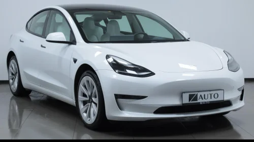 TESLA Model 3 LONG RANGE AWD/PANO/V-PUMPE/KROK/AP/PREMIUM/19" SPORT