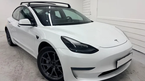 TESLA Model 3 Long Range AWD 614KM-Panorama-Hengerfeste-Premium-1Eier