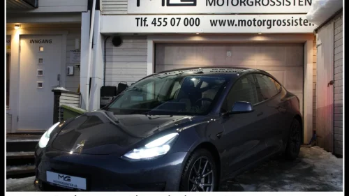 TESLA Model 3 Long Range 580km