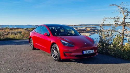 TESLA Model 3 Long Range AWD med hengerfeste (avtagbart)