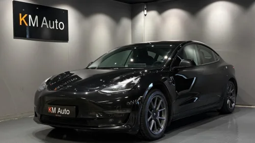 TESLA Model 3 LONG RANGE AWD/AUTO-PILOT/PANORAMA/KAMERA/V.PUMPE++