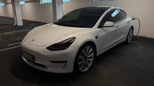 TESLA Model 3 Long Range Facelift Nytt batteri Krok 20 Felger Premium
