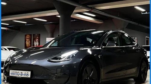 TESLA Model 3 Long Range / 4x4 / Premium / 1-eier / LavKM