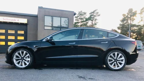TESLA Model 3 EU-godkjent/ Long Range/ AWD/ Panorama/ Premium
