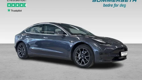 TESLA Model 3 Long Range/AWD/ACC/360kamera +++