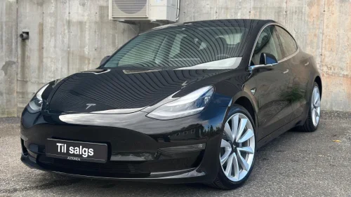 TESLA Model 3 560KM/Pano/Headup/360/V.Ratt/Keyless/Bluetooth/LongRang