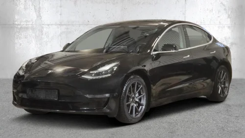 TESLA Model 3 AWD LongRange   560 km   FSD Autopilot   EUok 01/28