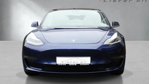 TESLA Model 3 Long Range AWD Sort skinn m.m.