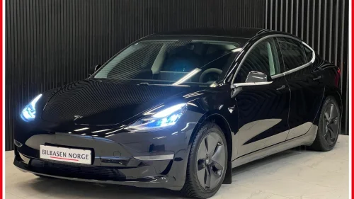 TESLA Model 3 1-EIER / LONG RANGE AWD /476HK/AUTOPILOT/SOLTAK