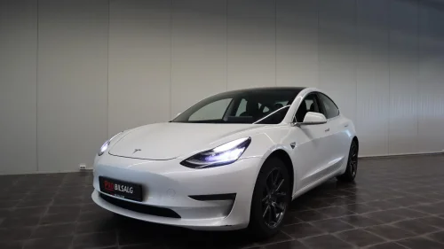 TESLA Model 3 AWD LONG RANGE 560 KM/AUTOPILOT 3 FSD/360 KAMERA/PANO