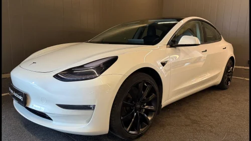 TESLA Model 3 LONG RANGE AWD