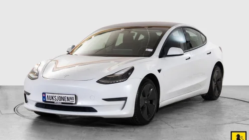 TESLA Model 3 LR AWD AUTOPILOT HENGERFESTE PREMIUM LYD VARMEPUMPE