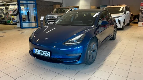 TESLA Model 3 Long Range AWD