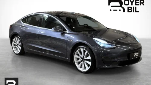 TESLA Model 3 Long Range 4x4 AP 560km Premium Pano Navi ++