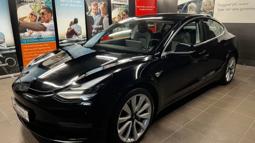 TESLA Model 3 Long Range AWD UTGAVE-SE DETALJER-SE UTSTYR-GARANTI+++