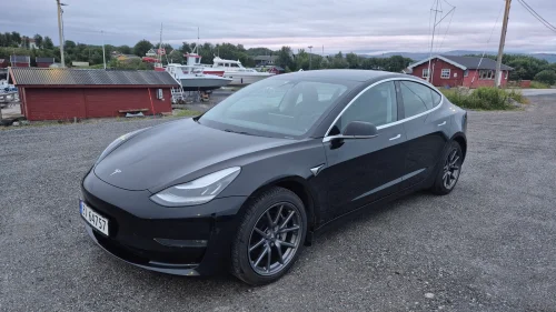 TESLA Model 3 Long Range AWD