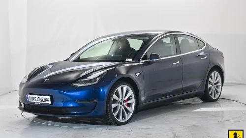 TESLA Model 3 PERFORMANCE AWD PANORAMA PREMIUM LYD & INTERIØR