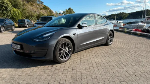 TESLA Model 3 Long Range AWD - Chromedelete, NY EU