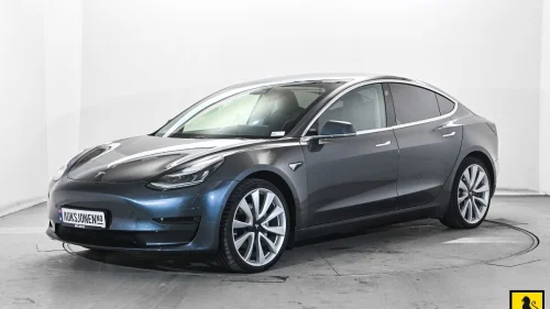TESLA Model 3 BASE PERFORMANCE AWD TILHENGERFESTE PREMIUM LYD & INTER