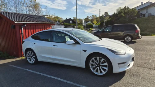 TESLA Model 3 Long Range AWD
