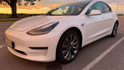 TESLA Model 3 Long Range AWD