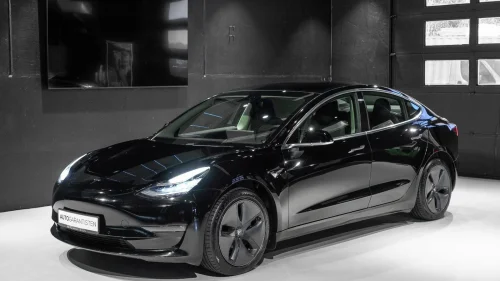 TESLA Model 3 Long Range Dual Motor AWD 560KM Autopilot HENGERFESTE!