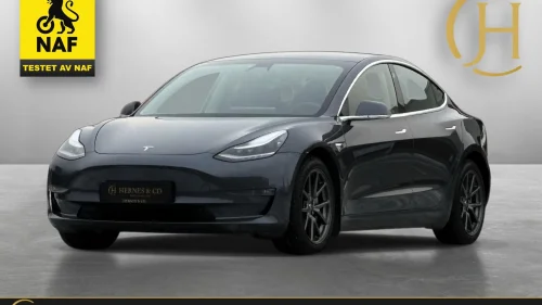 TESLA Model 3 LongRange/DualMotor/Pano/Svart/Krok/Deksel