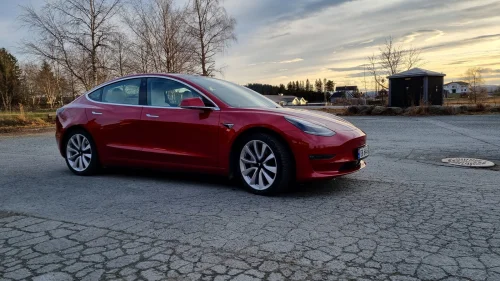 TESLA Model 3 Long Range AWD