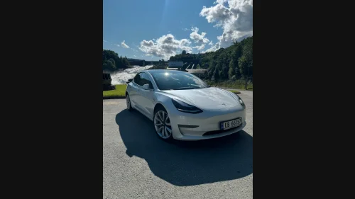 TESLA Model 3 Long Range AWD