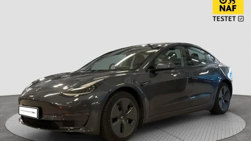TESLA Model 3 Long Range