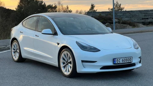 TESLA Model 3 Long Range AWD