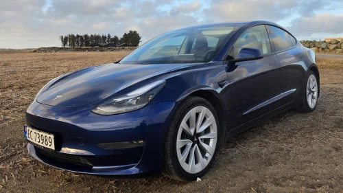 TESLA Model 3 LR AWD Facelift | 614km | NAF-testet | Krok | Garanti