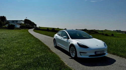 TESLA Model 3 Long Range AWD