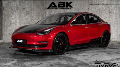 TESLA Model 3 PERFORMANCE 530KM ENHANCED AUTOPILOT