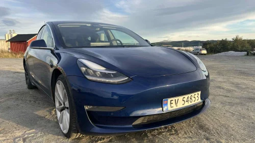 TESLA Model 3 Performance AWD