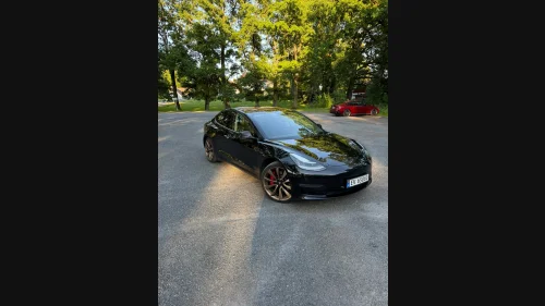 TESLA Model 3 Performance AWD