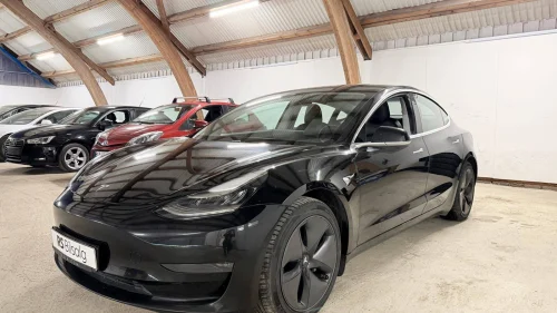 TESLA Model 3 LONG RANGE/AWD/PREMIUM/AUTOPILOT/SKINN