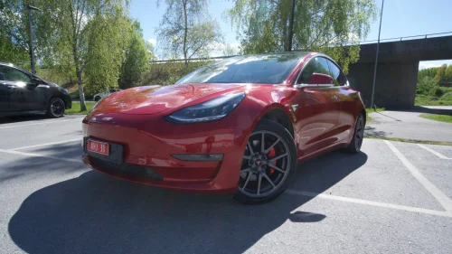 TESLA Model 3 Long Range AWD / AUDIO-PREMIUM / ADAPTIV.CR / DAB+