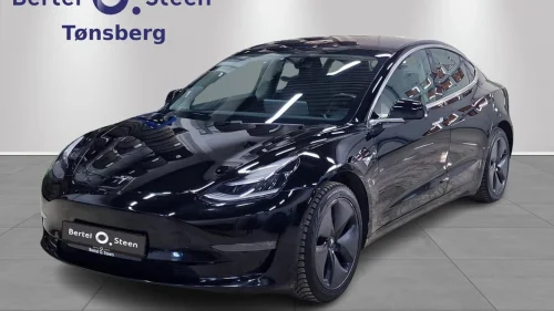 TESLA Model 3 Long Range AWD, Autopilot.