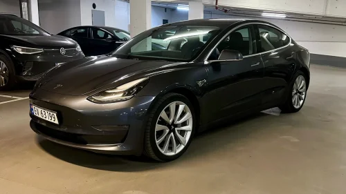 TESLA Model 3 Long Range AWD med FSD