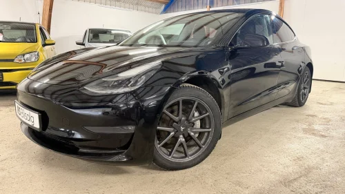 TESLA Model 3 LONG RANGE/AWD/PREMIUM/CHROME DELETE