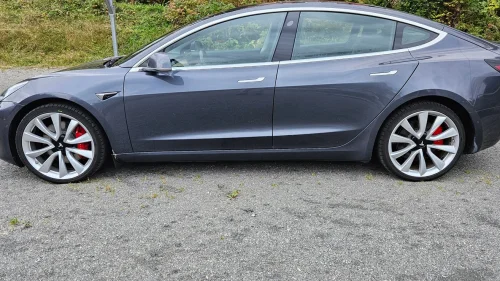 TESLA Model 3 Performance AWD