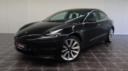 TESLA Model 3 AWD LONG RANGE 560 KM/AUTOPILOT/360 KAMERA/PANO