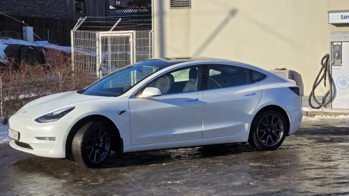 TESLA Model 3 Long Range AWD