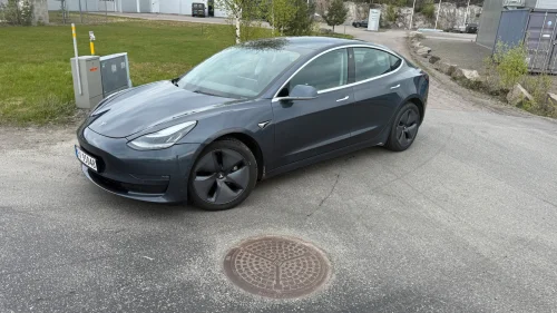 TESLA Model 3 LONG RANGE AWD,PREMIUM LYD,560KM WLTP
