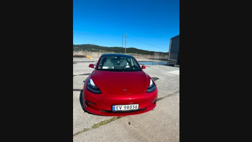 TESLA Model 3 Performance AWD