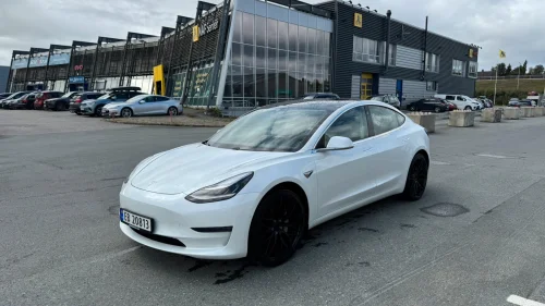 TESLA Model 3 Long Range AWD