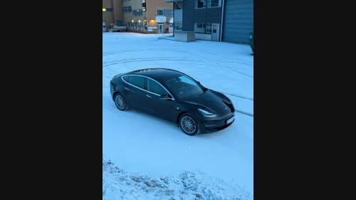 TESLA Model 3 Long Range AWD PREMIUM