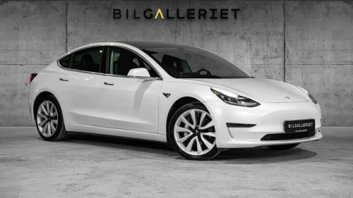 TESLA Model 3 LONGRANGE/AWD/560KM/KROK/PANO/ACC/DAB/NAVI/GARANTI