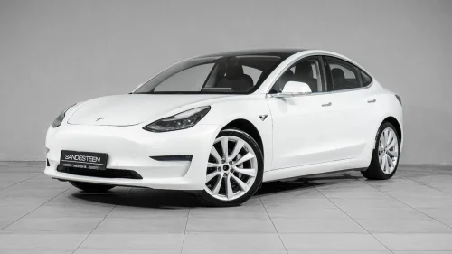 TESLA Model 3 560KM WLTP LONG RANGE/VINTERPAKKE/HENGERFESTE/PANORAMA